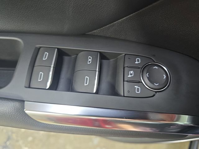 Used 2024 Chevrolet Traverse RS w/ LPO, Floor Liner Package image 32