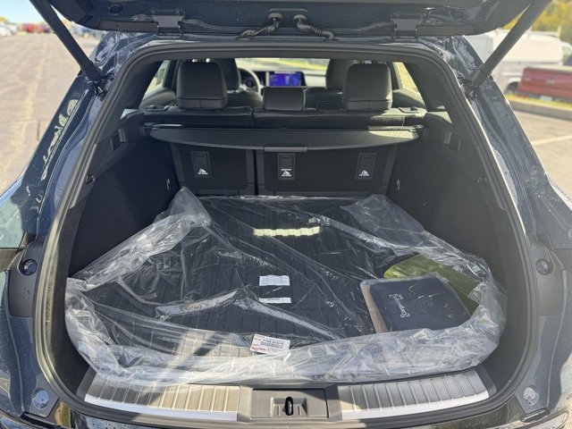 New 2025 Toyota Crown Signia image 10