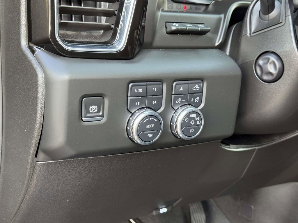 Used 2025 GMC Sierra 1500 Denali w/ Technology Package image 10