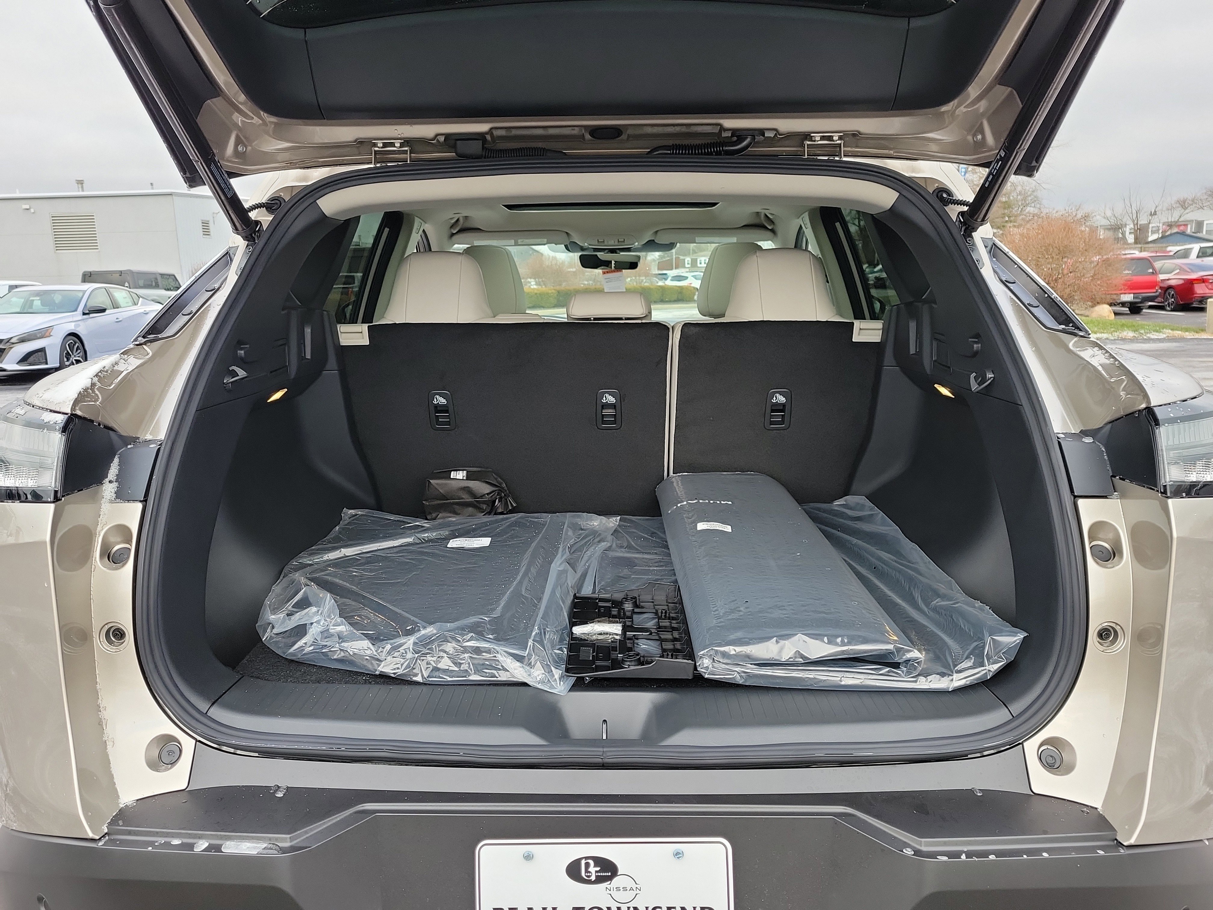 New 2026 Nissan Murano SL image 8