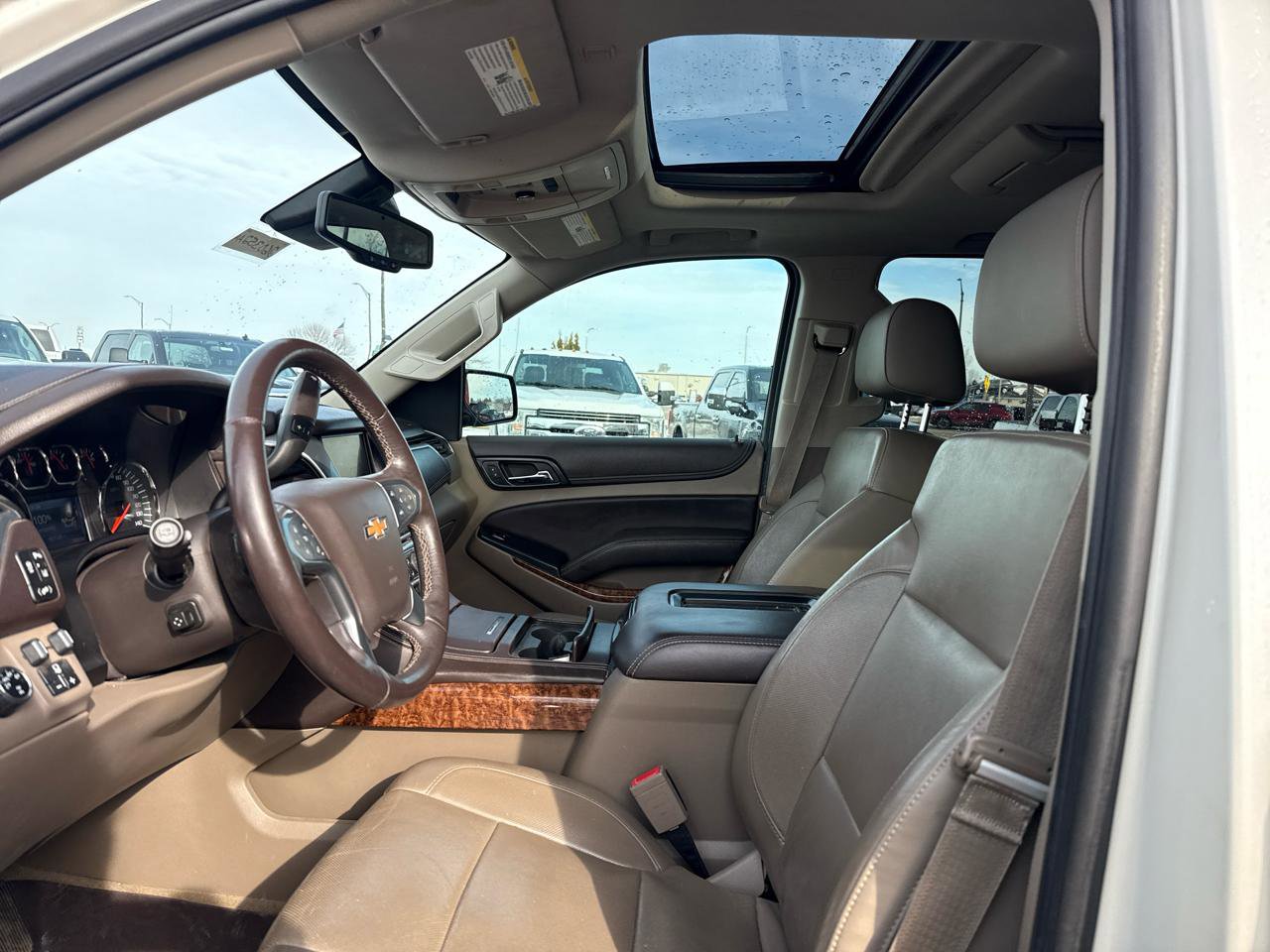 Used 2015 Chevrolet Suburban LTZ image 11