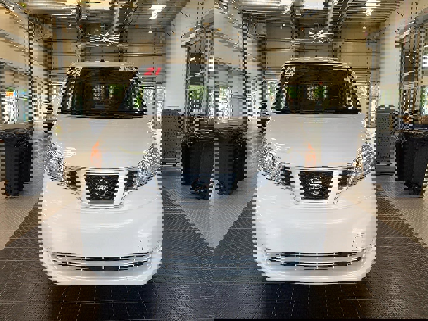 Used 2021 Nissan NV200 SV w/ Sliding Door Glass Package image 3