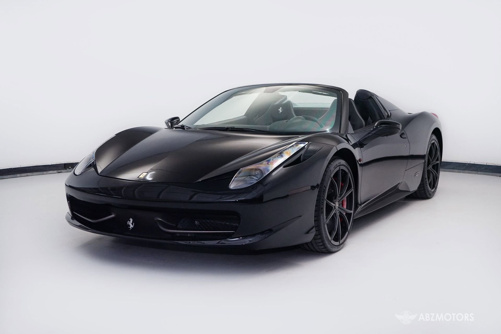 Used 2013 Ferrari 458 Spider RWD image 2