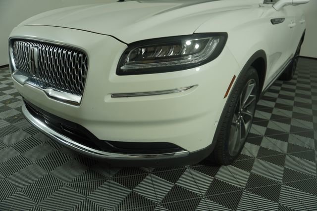 Used 2022 Lincoln Nautilus Reserve w/ Equipment Group 201A image 11