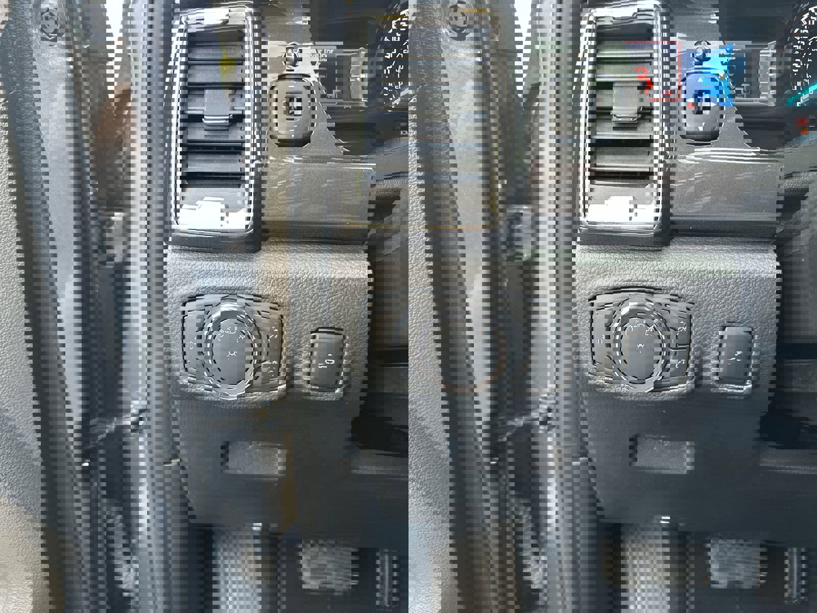 Used 2019 Ford Ranger Lariat w/ Trailer Tow Package AWD/4WD image 17