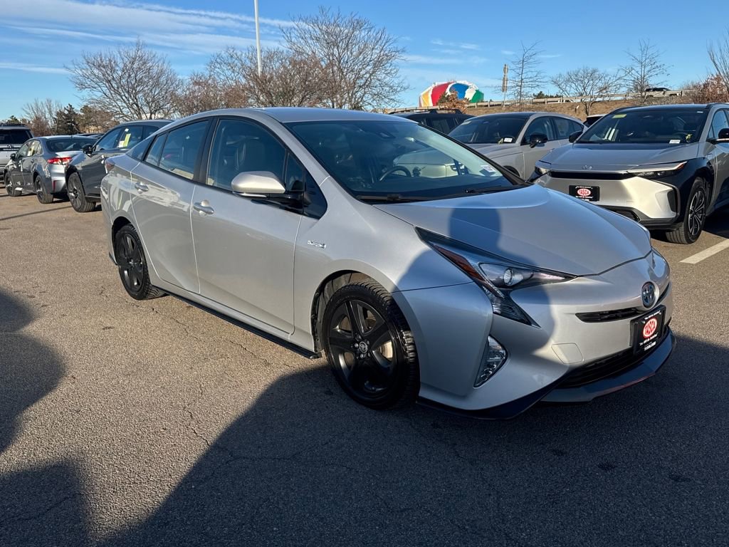 Used 2017 Toyota Prius Three Touring image 9
