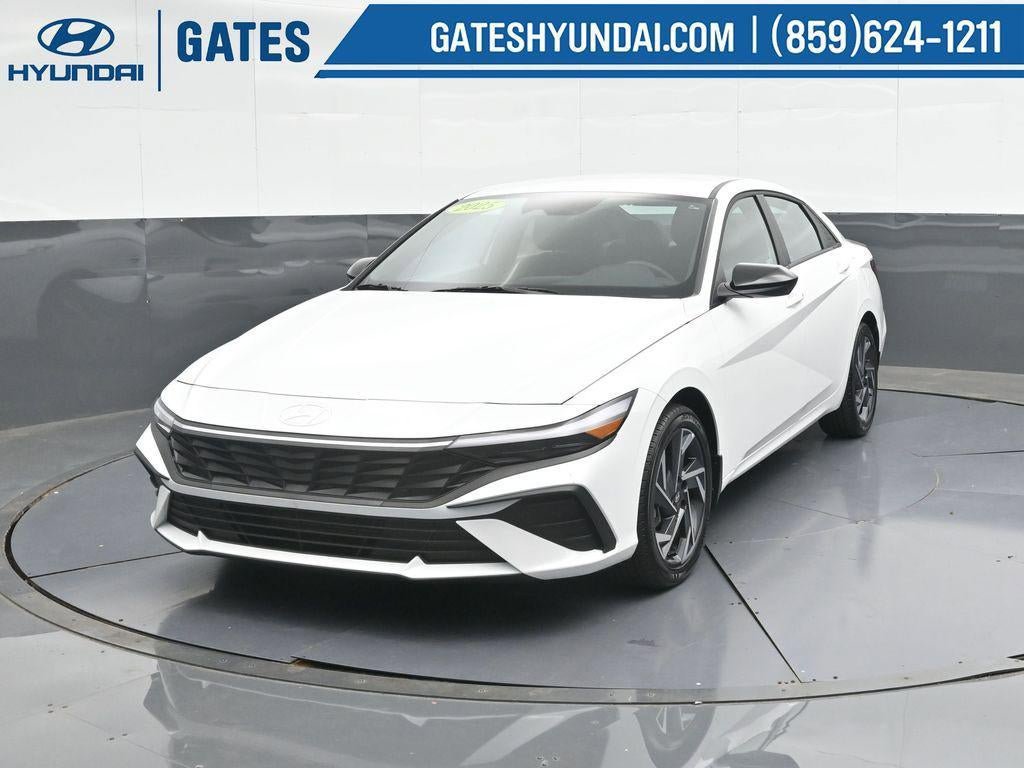 New 2025 Hyundai Elantra Sport image 6