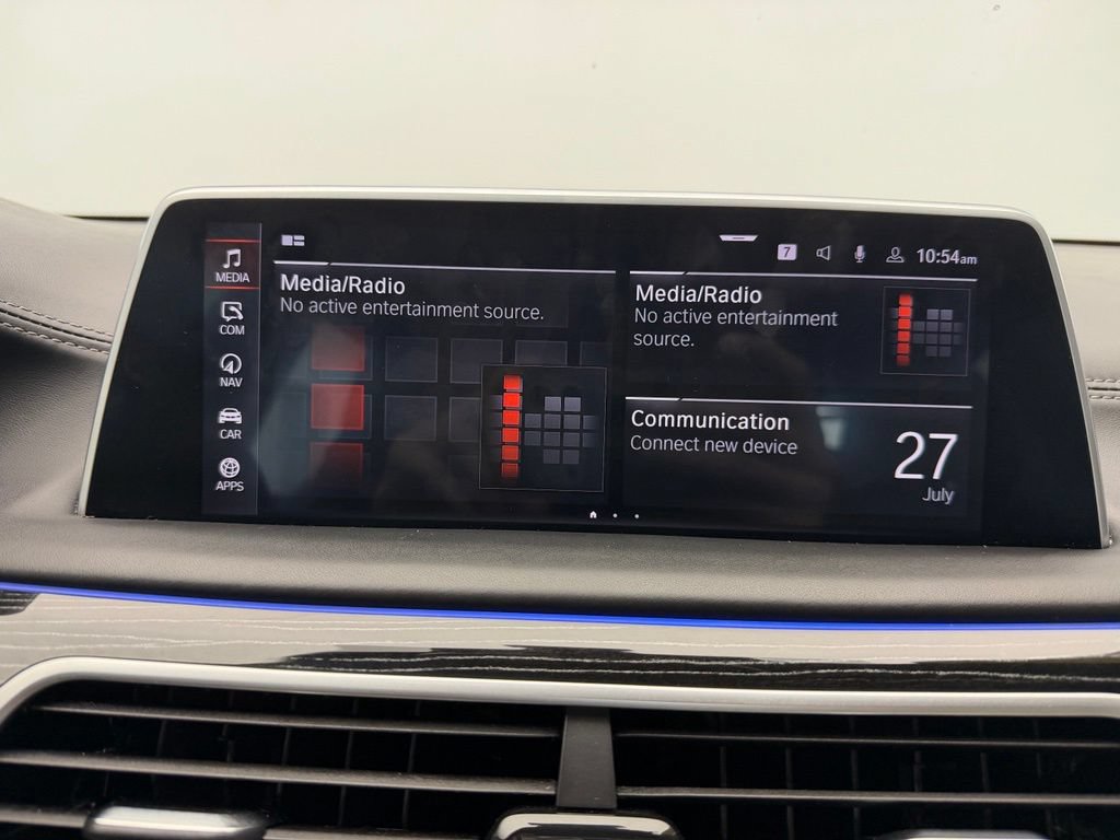 Used 2022 BMW 750Li xDrive AWD/4WD image 17