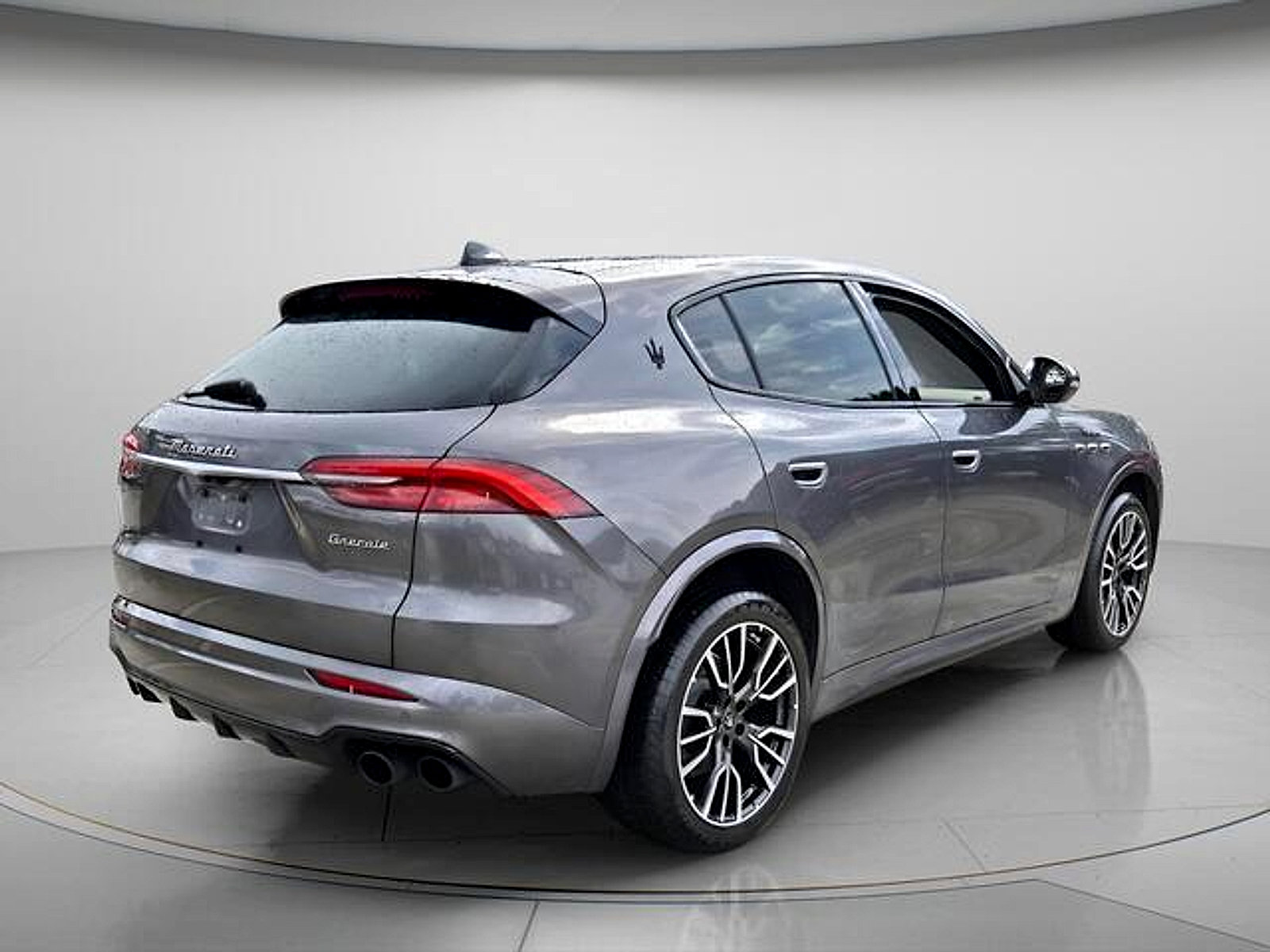Used 2023 Maserati Grecale Modena AWD/4WD image 7