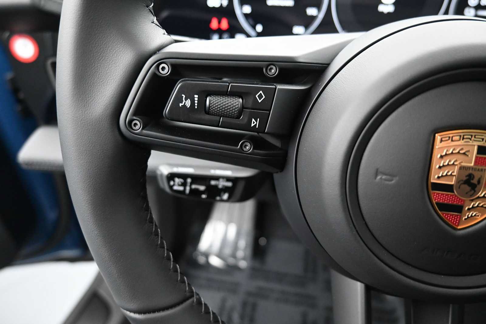New 2026 Porsche Taycan GTS AWD/4WD image 10