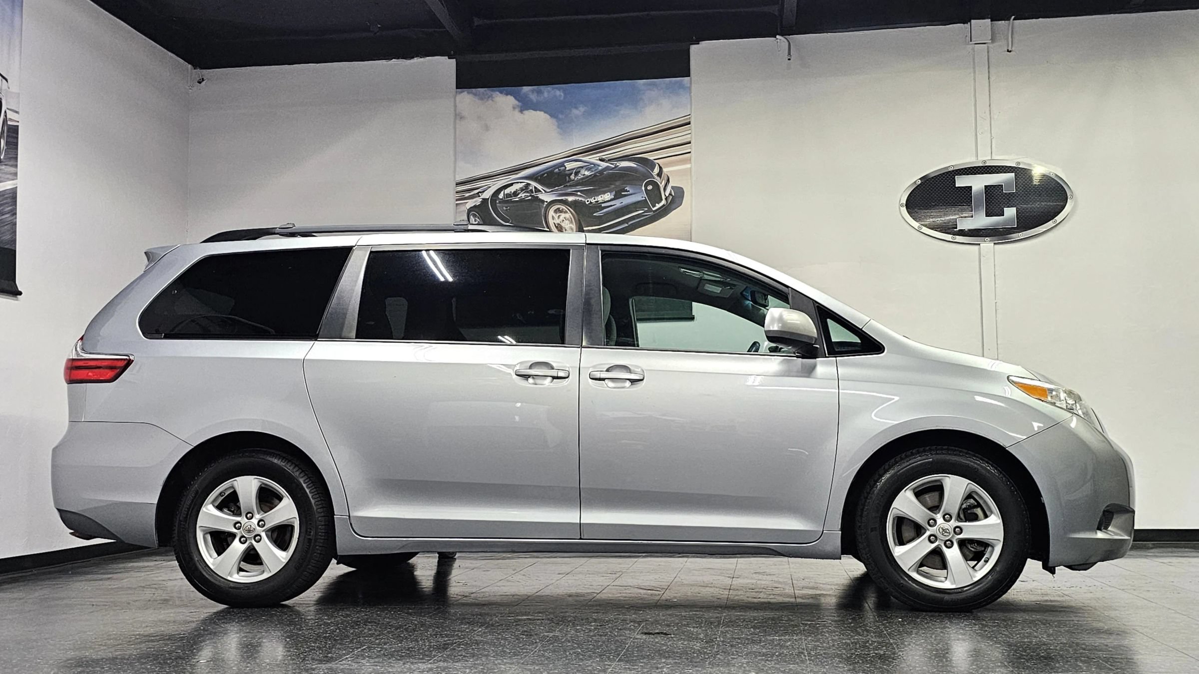 Used 2016 Toyota Sienna LE FWD image 15