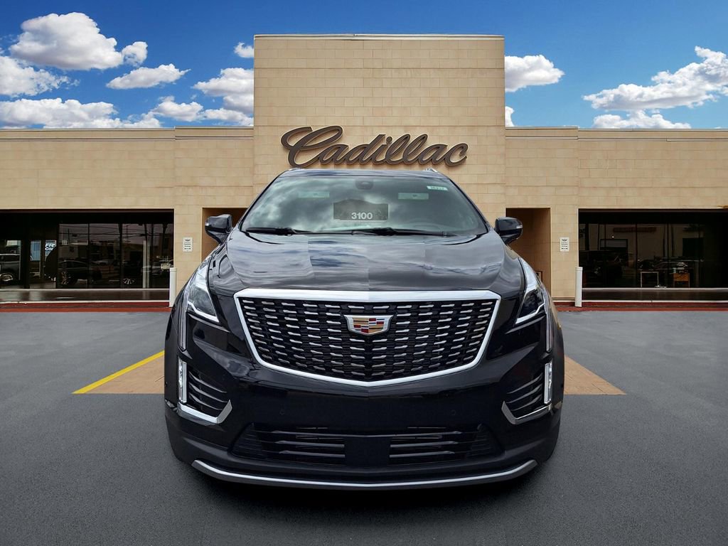 New 2026 Cadillac XT5 Premium Luxury w/ LPO, ONYX Package FWD image 8