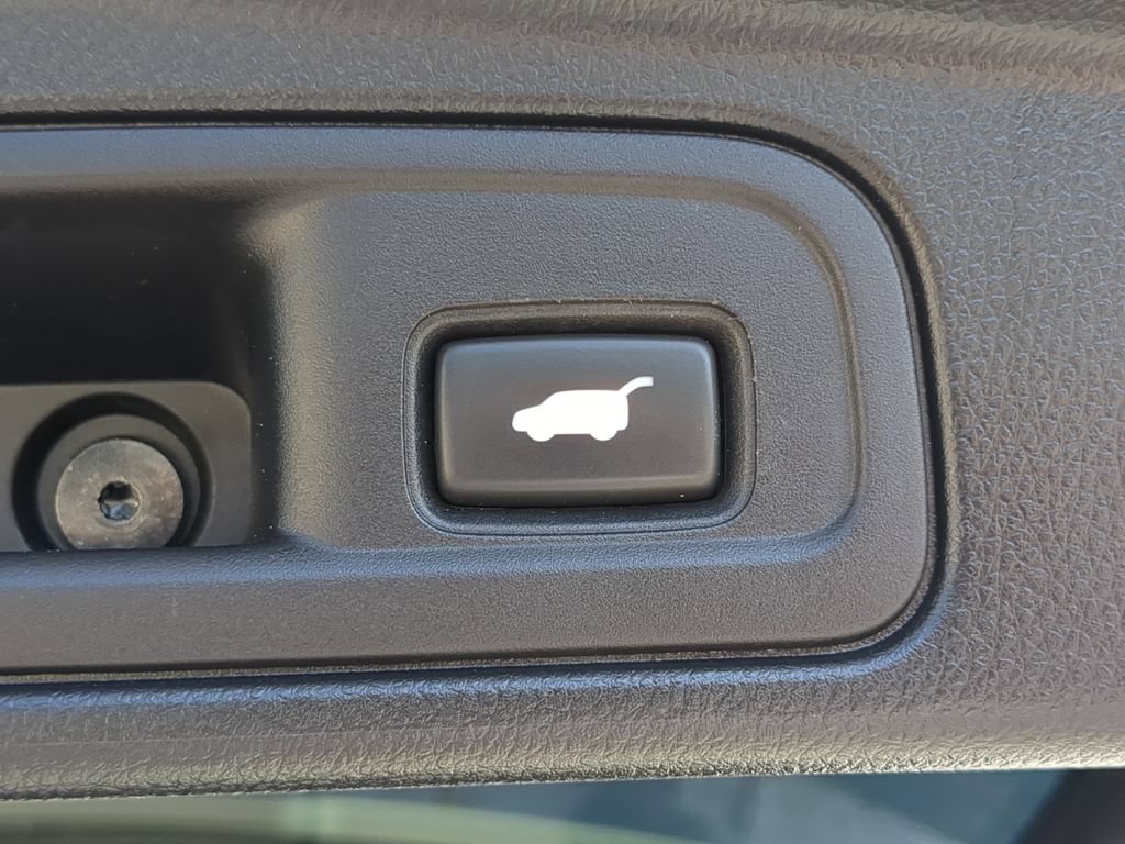 Used 2022 Honda Pilot Touring image 10