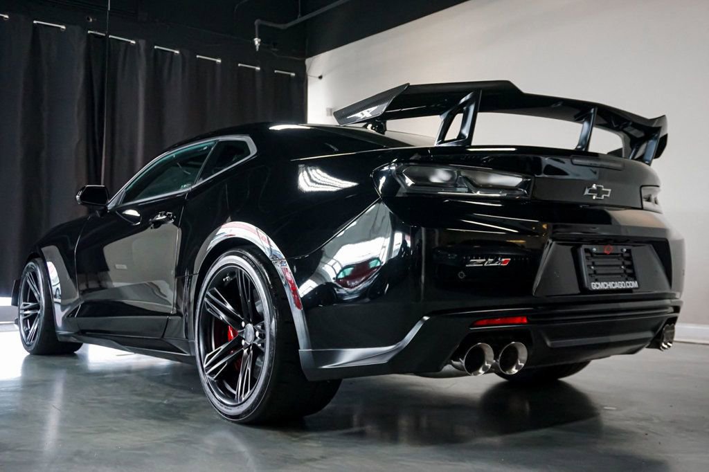 Used 2018 Chevrolet Camaro ZL1 image 38