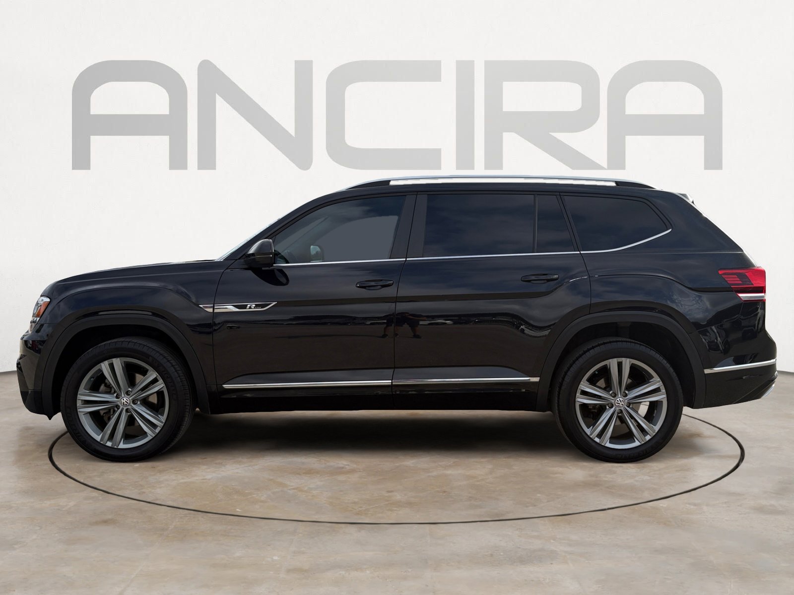 Used 2018 Volkswagen Atlas SEL w/ R-Line Package AWD/4WD image 8