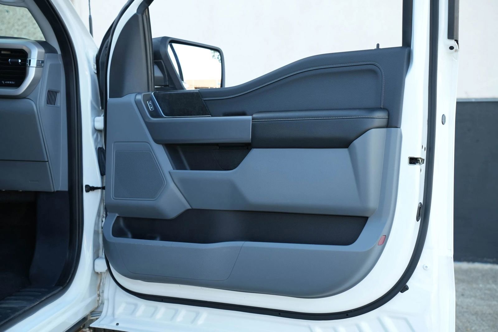 Used 2021 Ford F150 XLT w/ Equipment Group 301A Mid image 31