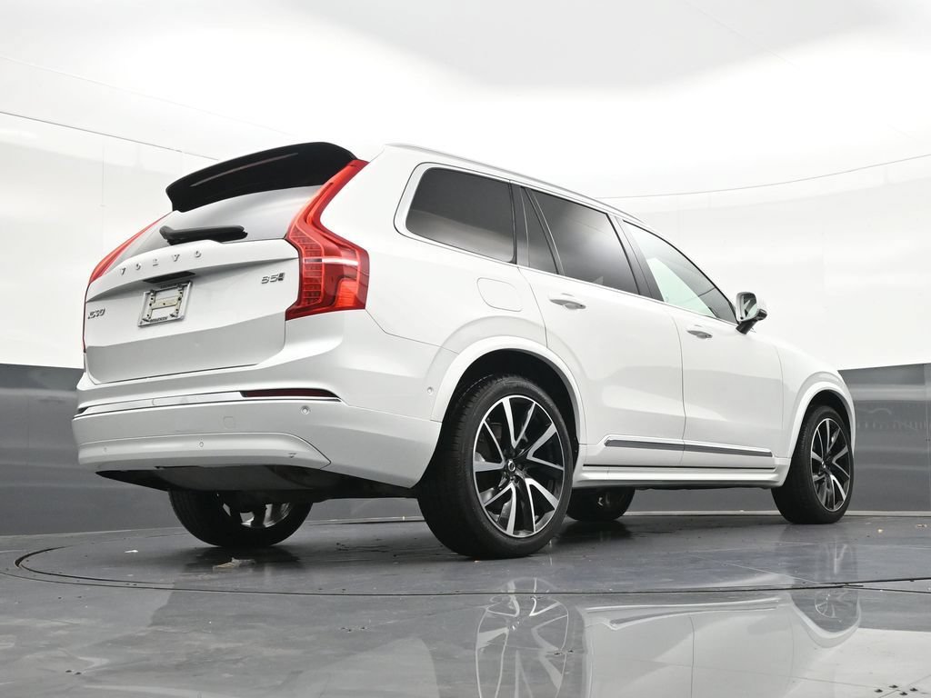 Certified 2023 Volvo XC90 B5 Plus AWD/4WD image 31
