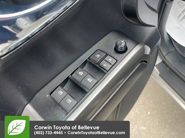 Used 2021 Toyota Tacoma Limited image 19