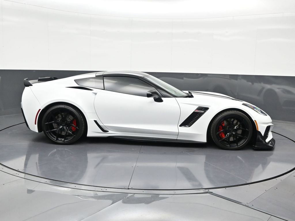 Used 2019 Chevrolet Corvette Z06 image 7