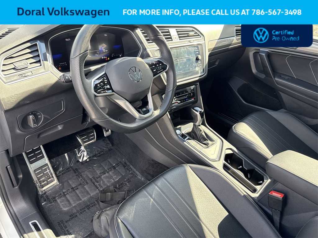 Certified 2024 Volkswagen Tiguan SE R-Line image 14