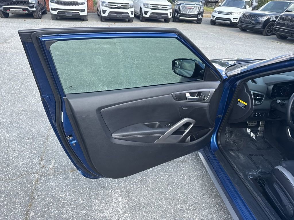 Used 2017 Hyundai Veloster Turbo w/ Tech Package 02 image 23