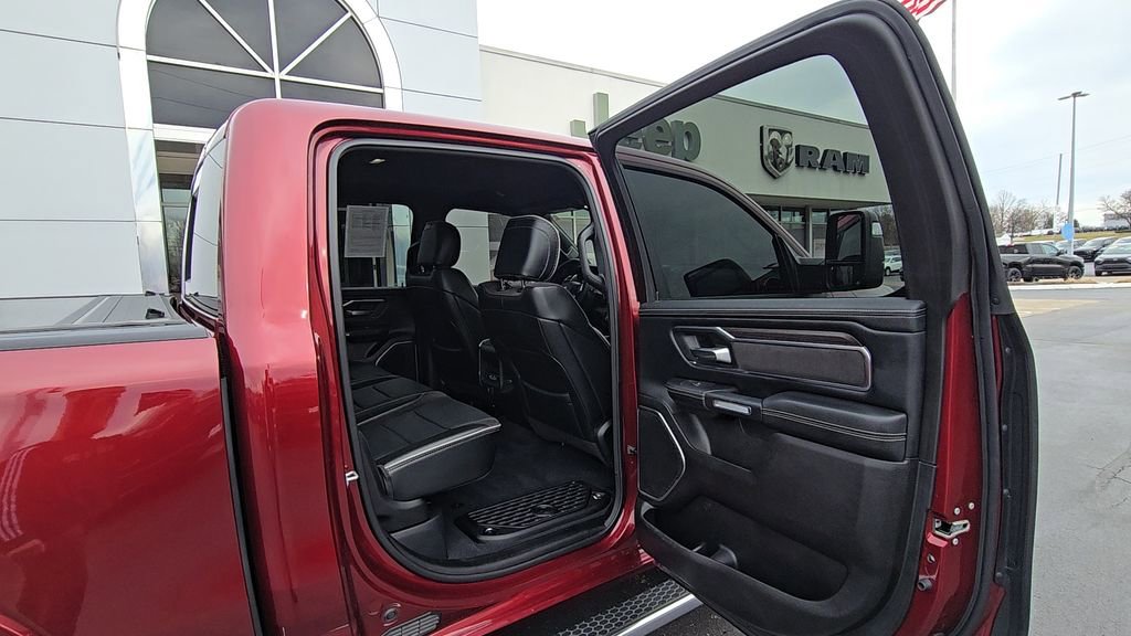 Used 2020 Jeep Cherokee Latitude Plus image 18