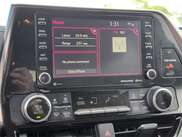 Used 2021 Toyota Highlander LE image 14