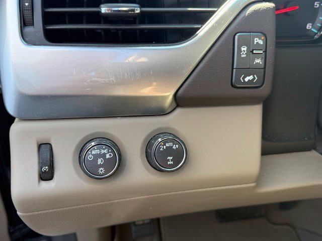 Used 2019 Chevrolet Tahoe LT w/ LT Signature Package AWD/4WD image 34
