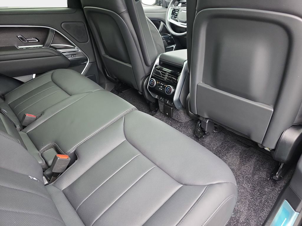 New 2026 Land Rover Range Rover SE AWD/4WD image 11