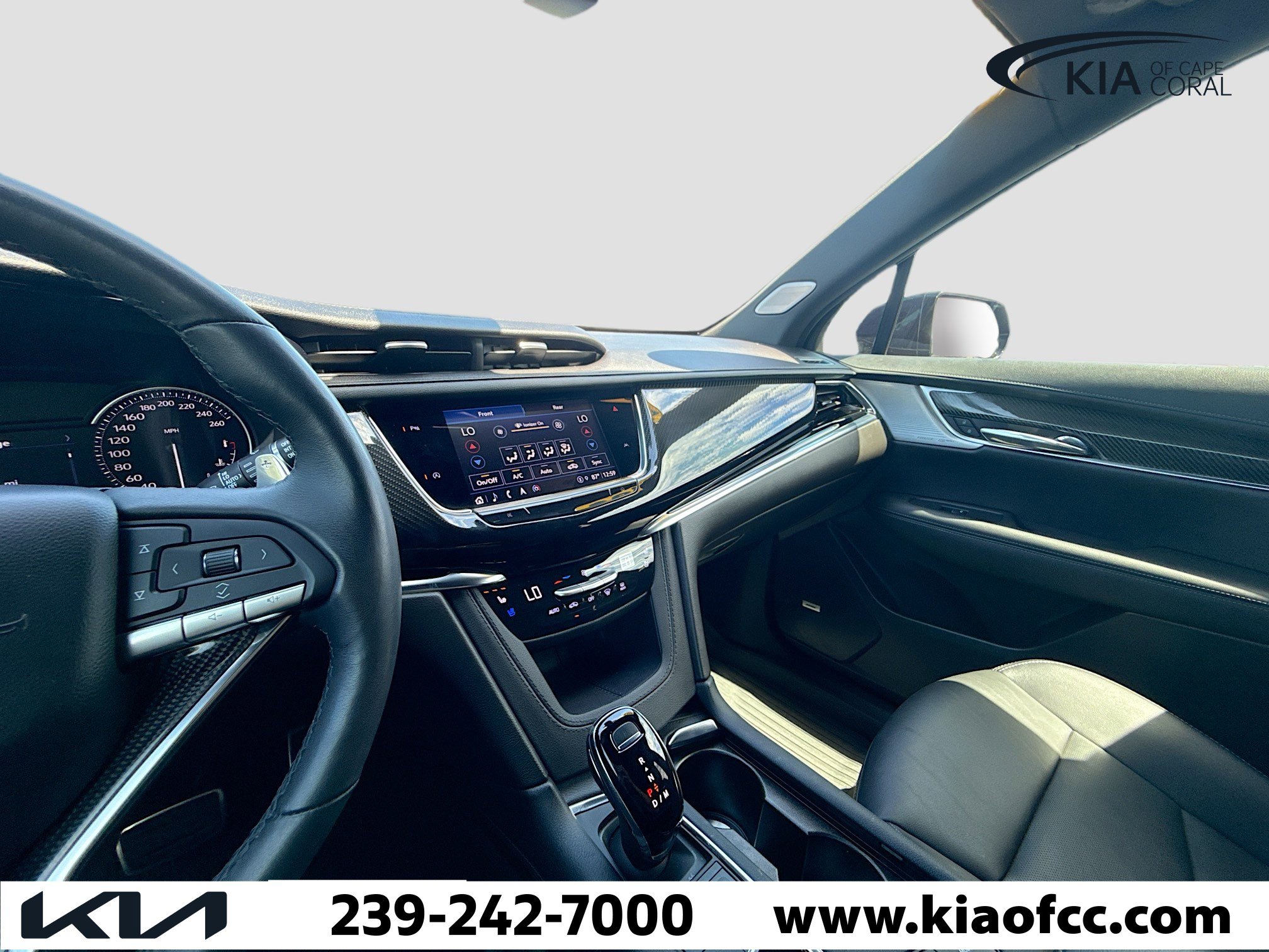 Used 2023 Cadillac XT6 Sport w/ LPO, Floor Liner Package image 29