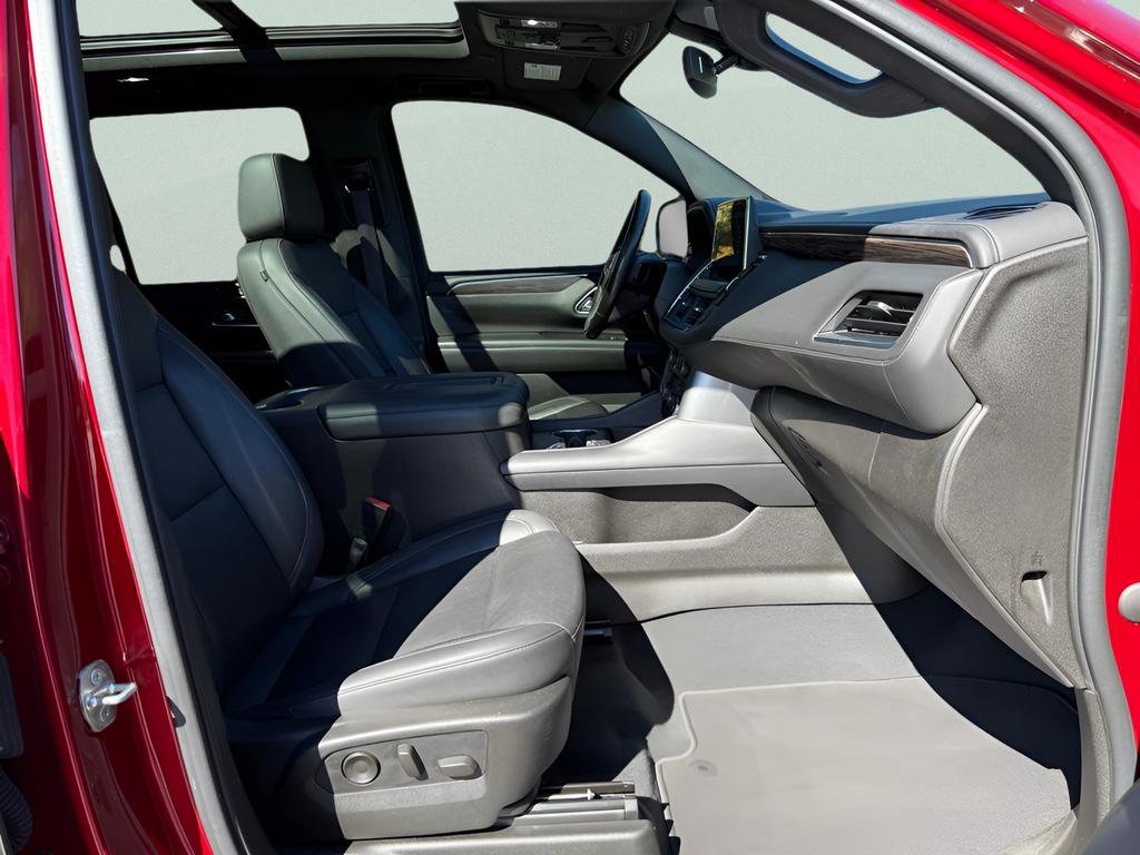 Used 2021 Chevrolet Tahoe LT w/ Luxury Package image 33