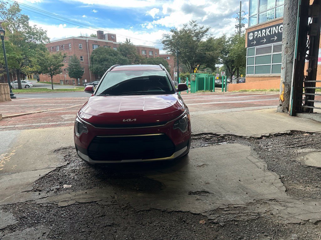 Certified 2024 Kia Niro EX w/ EX Cold Weather Package FWD image 8