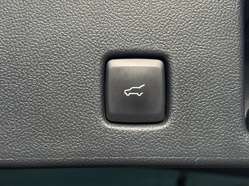 Used 2023 Ford Escape Active w/ Tech Pack #2 AWD/4WD image 11