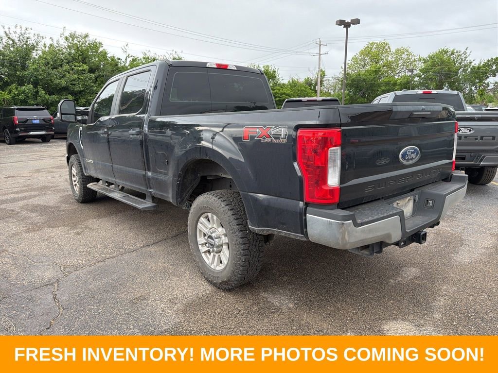 Used 2019 Ford F250 XL w/ STX Appearance Package image 4