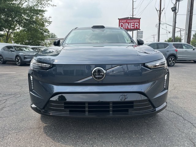 New 2025 Volvo EX90 Ultra image 2