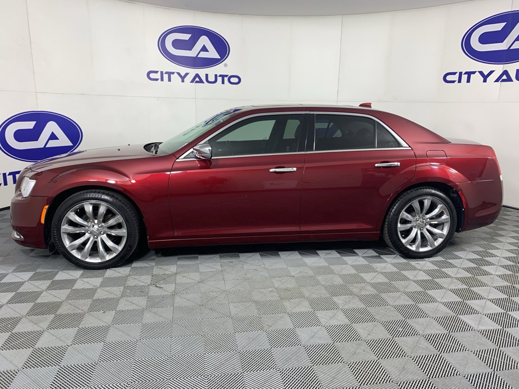 Used 2019 Chrysler 300 Limited image 6