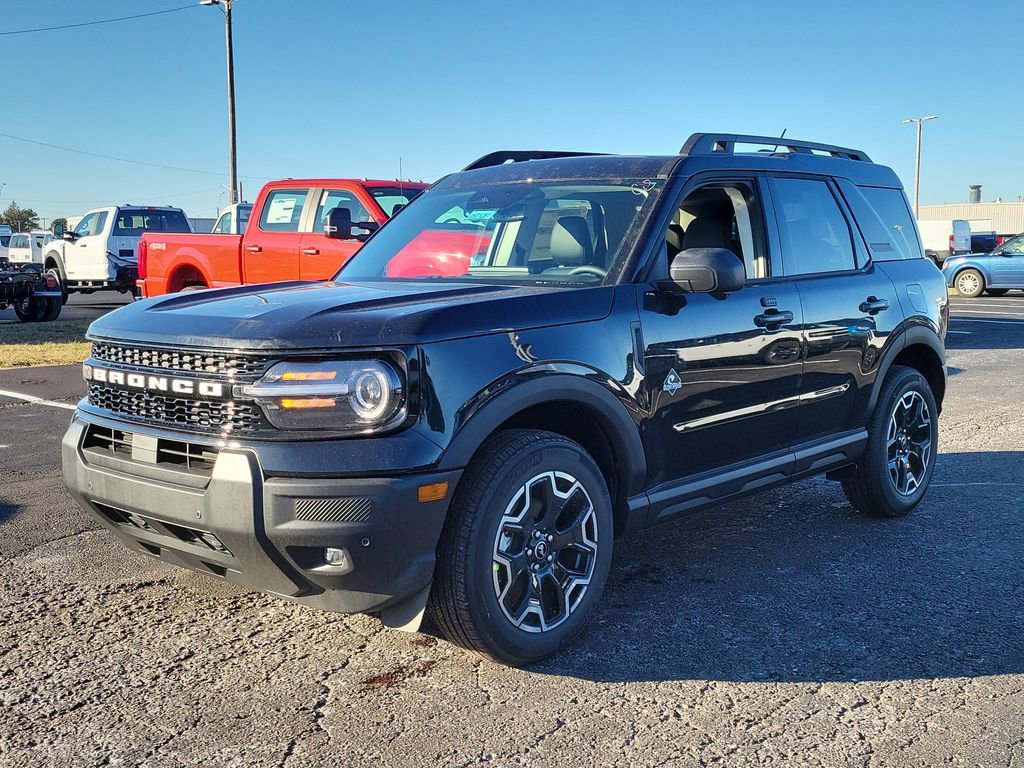 New 2025 Ford Bronco Sport Outer Banks image 8