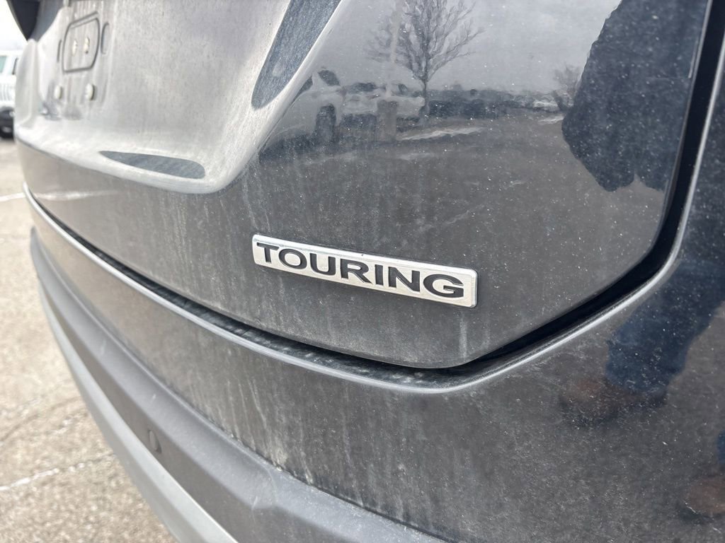 Used 2025 Honda Pilot Touring image 4