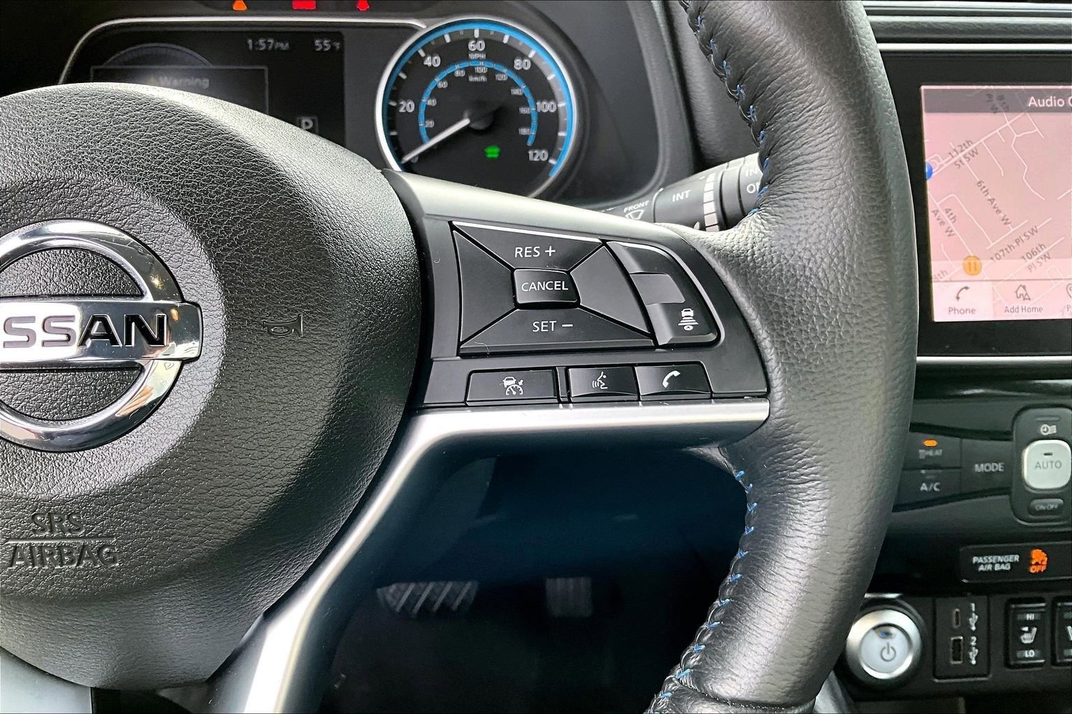 Used 2022 Nissan Leaf SV image 12