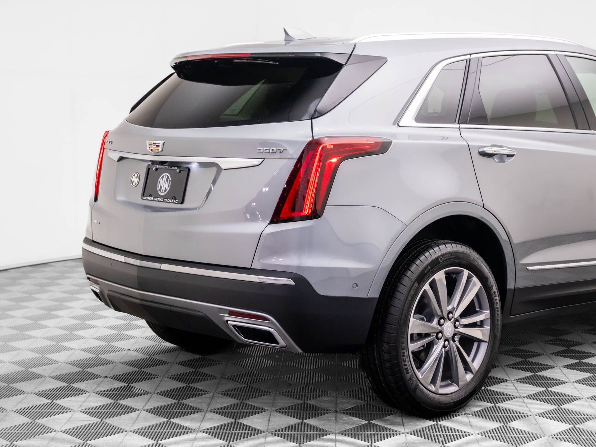 New 2026 Cadillac XT5 Premium Luxury w/ LPO, Floor Liner Package image 37