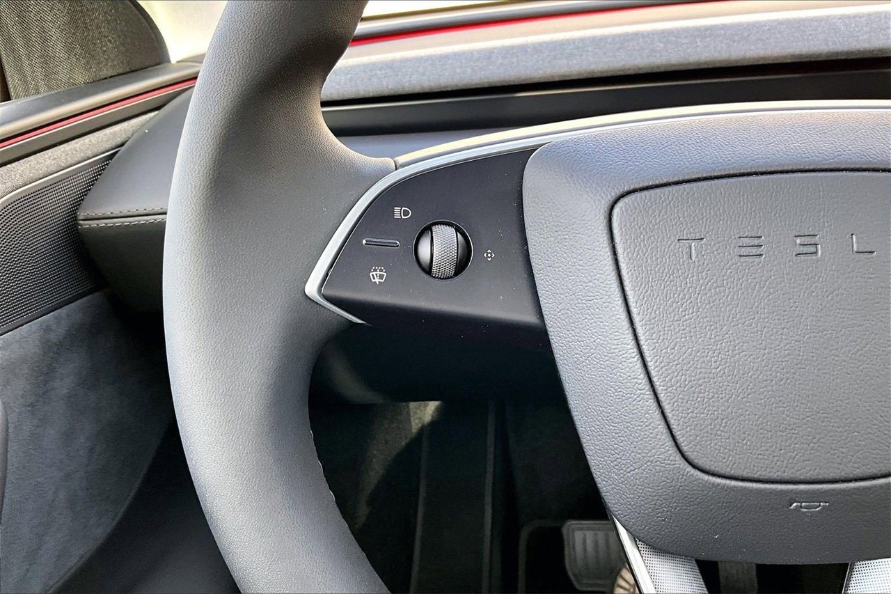 Used 2026 Tesla Model Y Long Range image 29