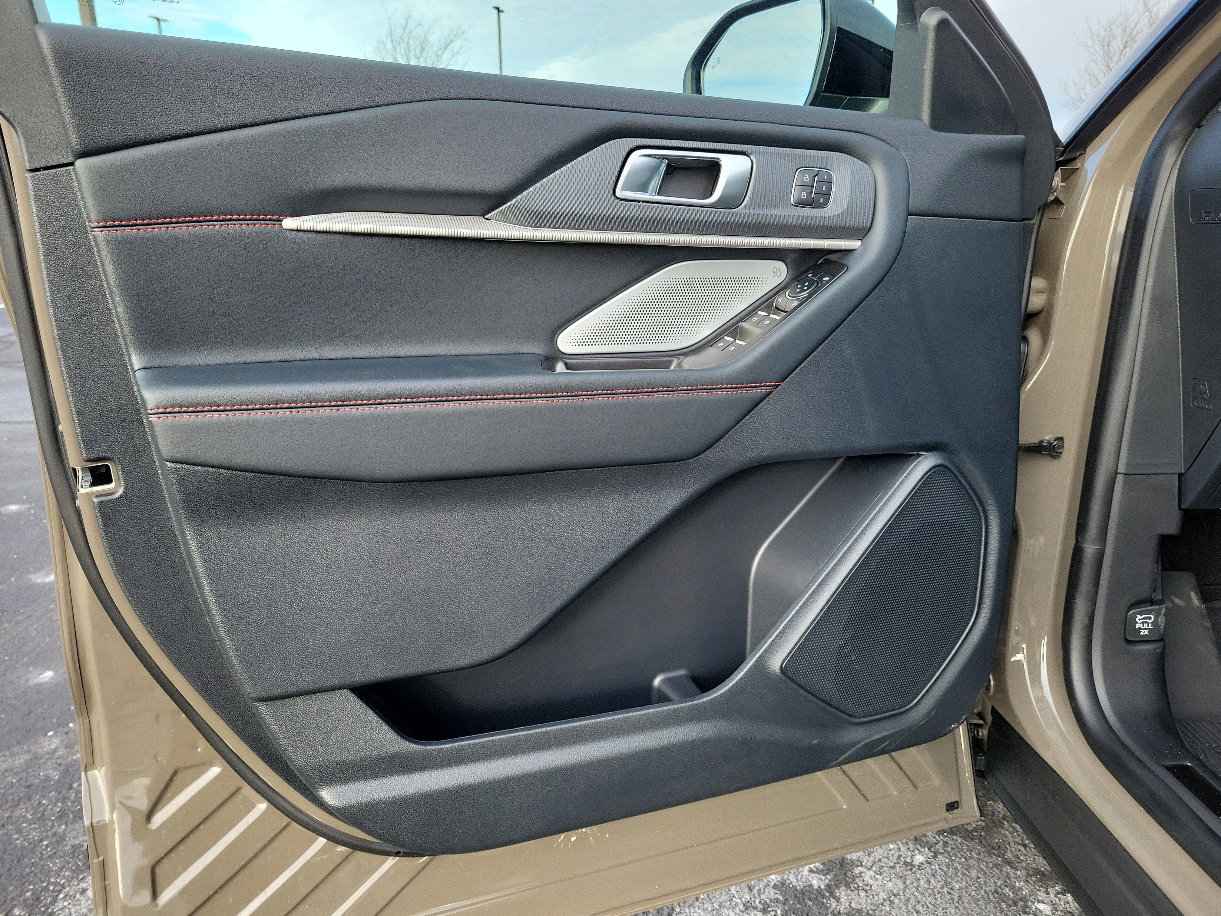 New 2026 Ford Explorer ST w/ Sun And Sound Package image 17