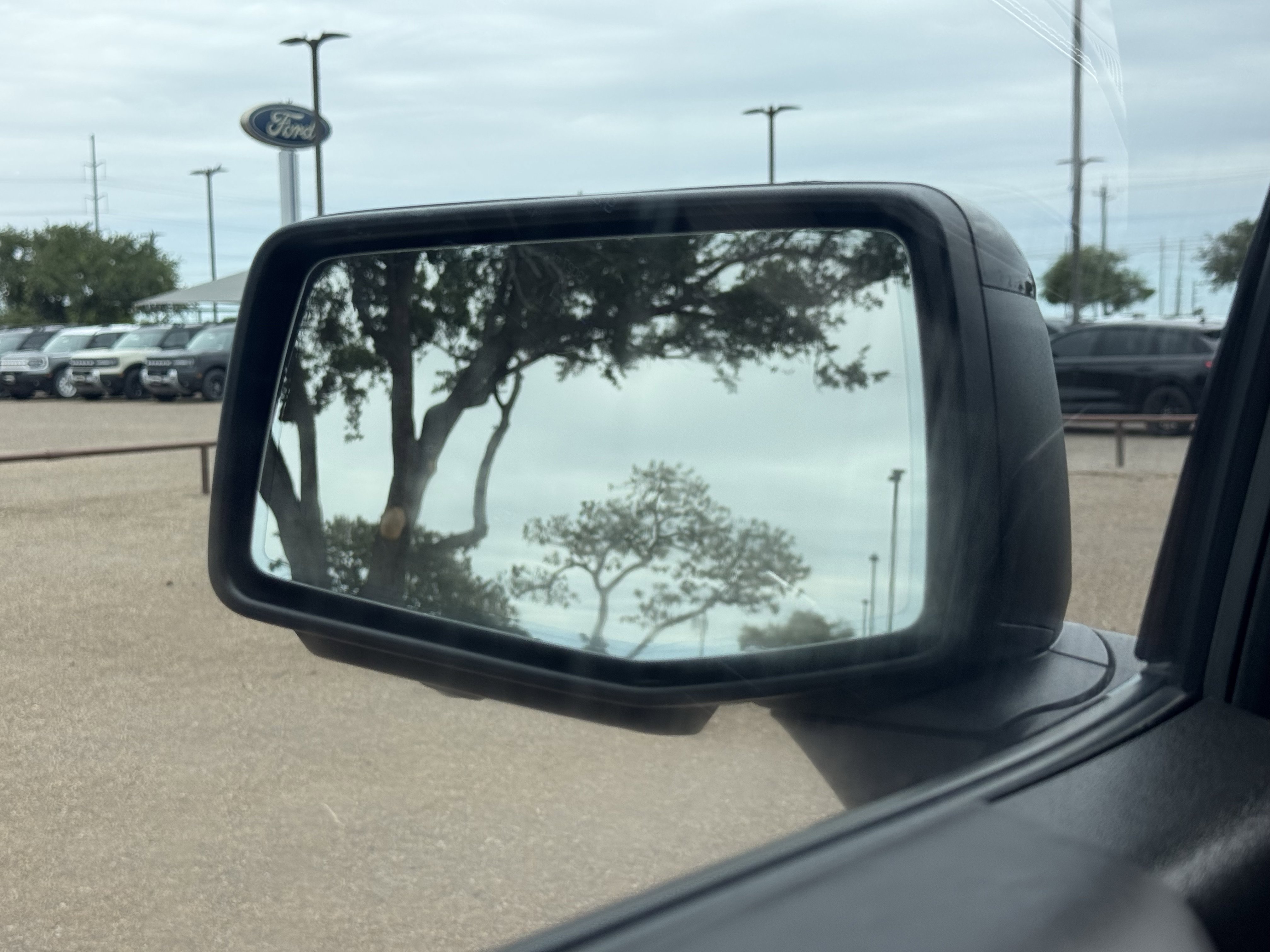 Used 2024 GMC Sierra 1500 AT4X image 16