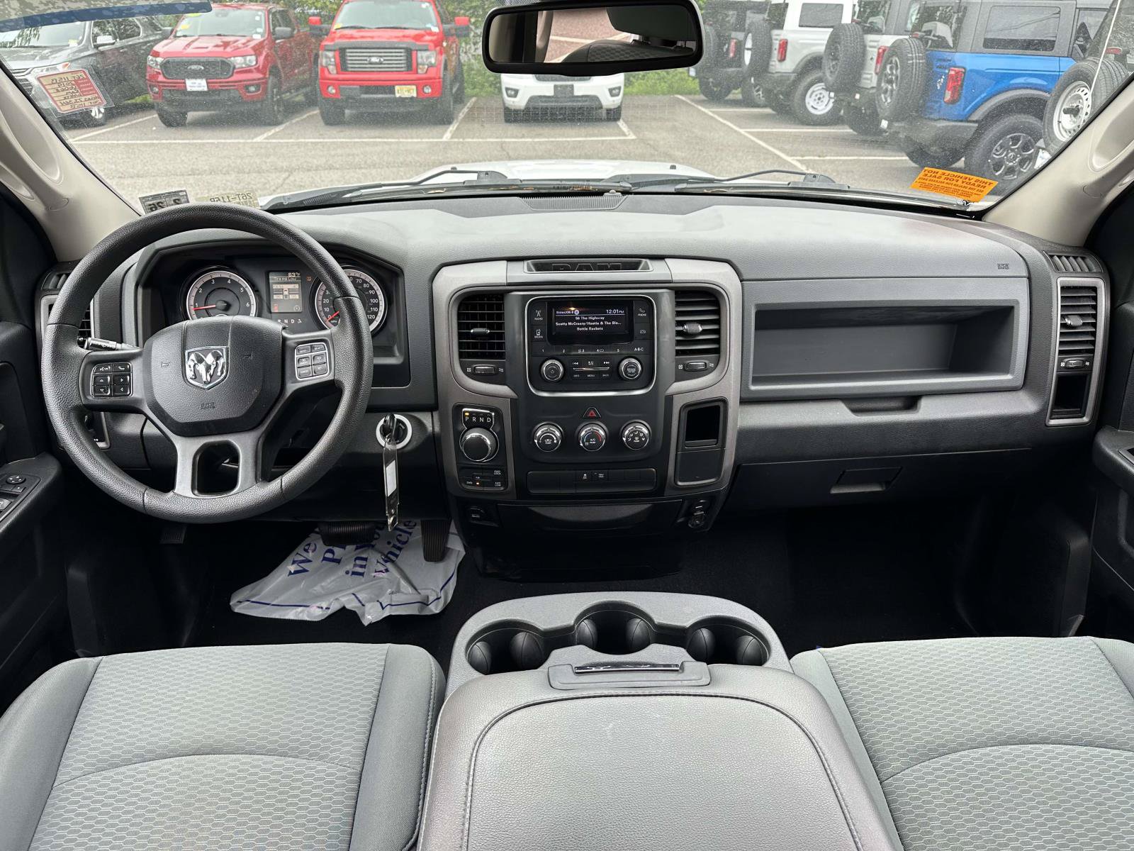 Used 2019 RAM 1500 Express AWD/4WD image 13