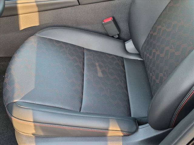 New 2026 Nissan Sentra SR w/ SR Premium Package FWD image 4