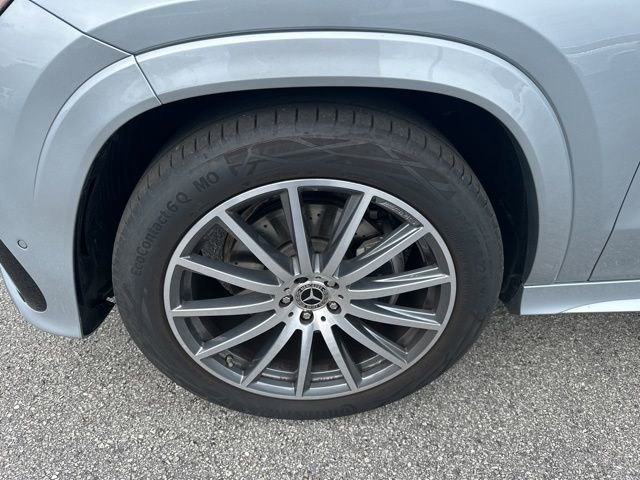 Used 2025 Mercedes-Benz GLS 450 4MATIC image 10