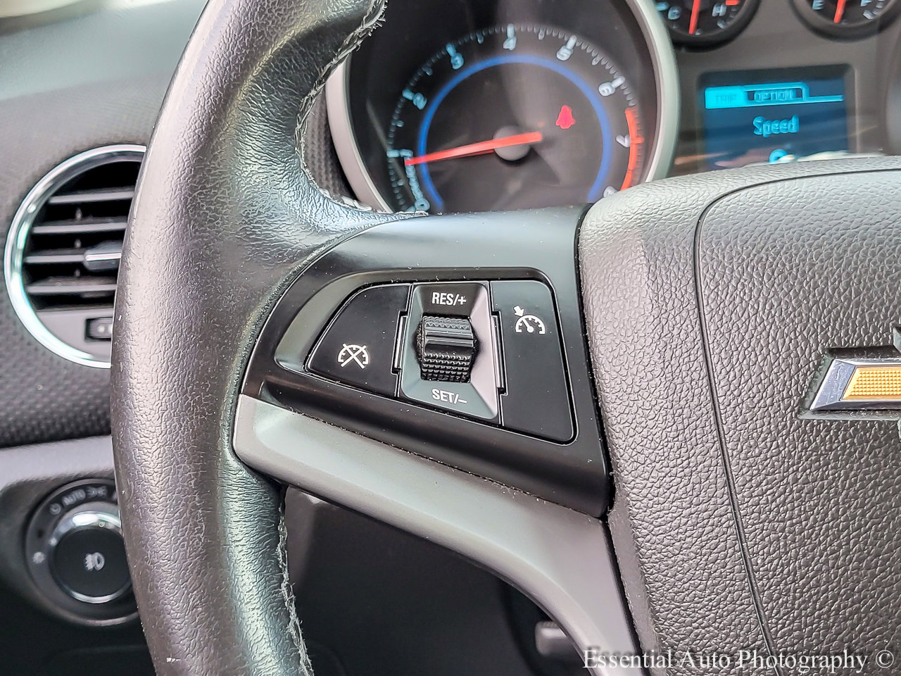 Used 2014 Chevrolet Cruze LT w/ All-Star Edition FWD image 14