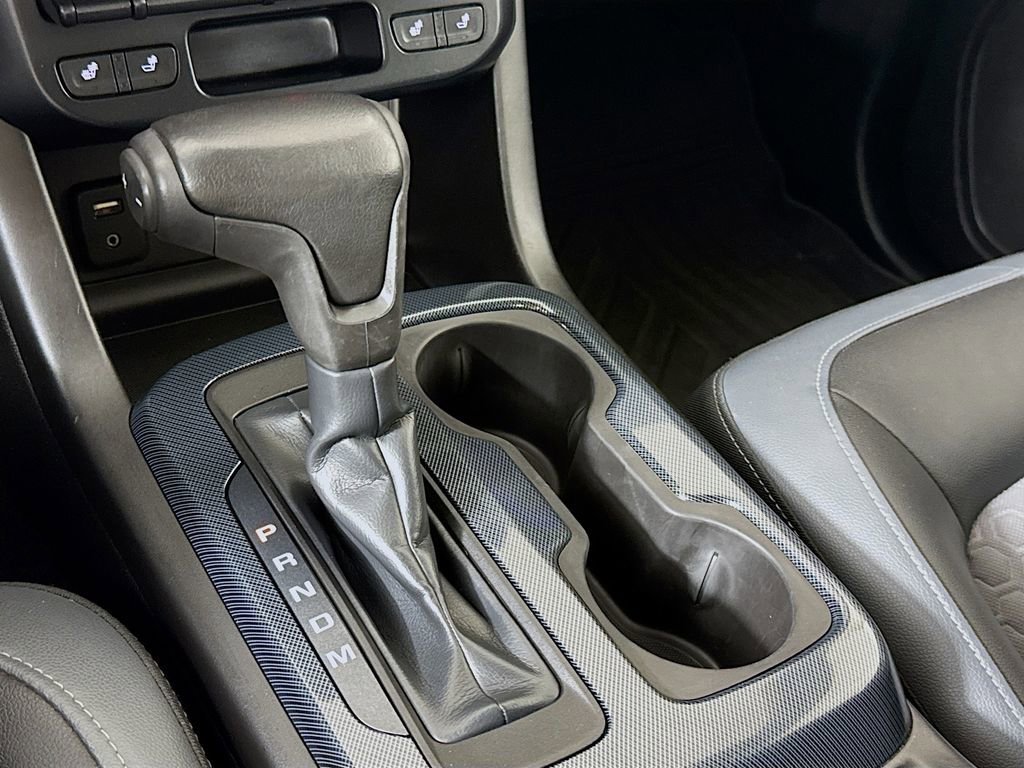 Used 2015 Chevrolet Colorado Z71 AWD/4WD image 14