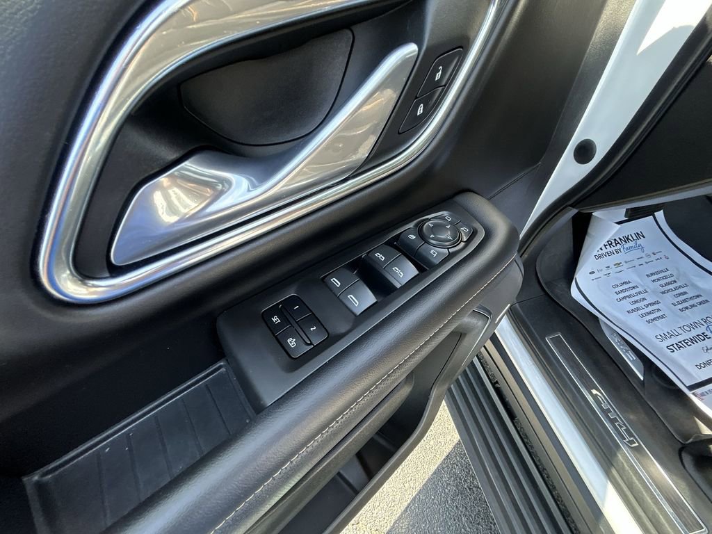 Used 2023 GMC Yukon AT4 w/ Technology Package image 19