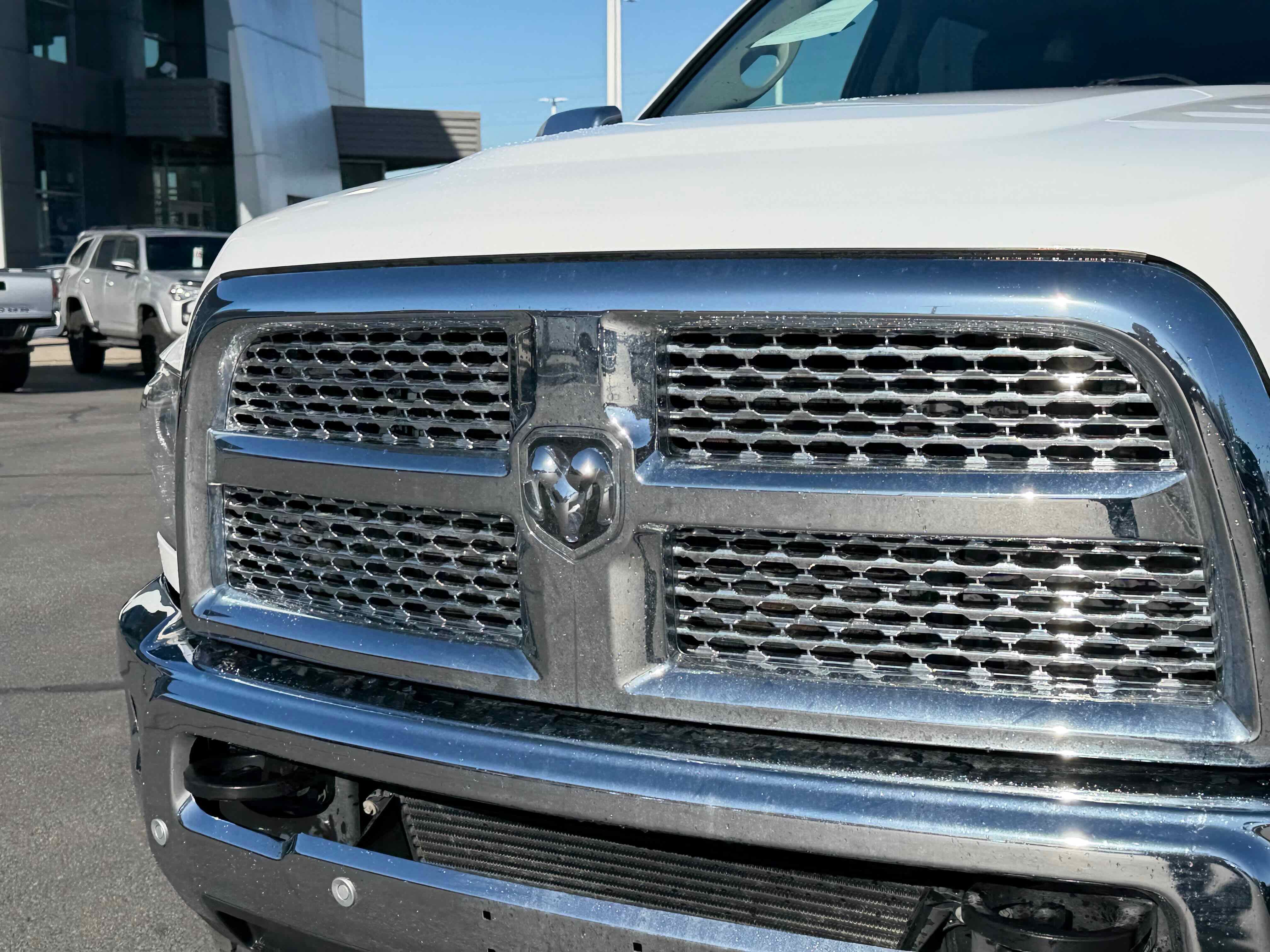 Used 2018 RAM 2500 Laramie w/ Convenience Group image 12